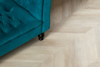 ПВХ плитка VINILAM  PARQUET CHEVRON Glue RI4445118CL4 Шеврон Сезар Glue