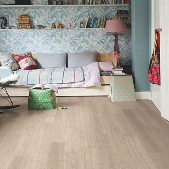 Ламинат Quick Step Perspective Hydro (Rus) PER1304 Дуб Светло-серый лакированный