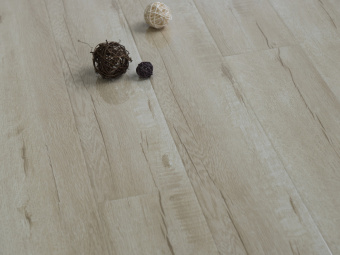 Ламинат Lamiwood GLANZ 302 Дуб Шелк
